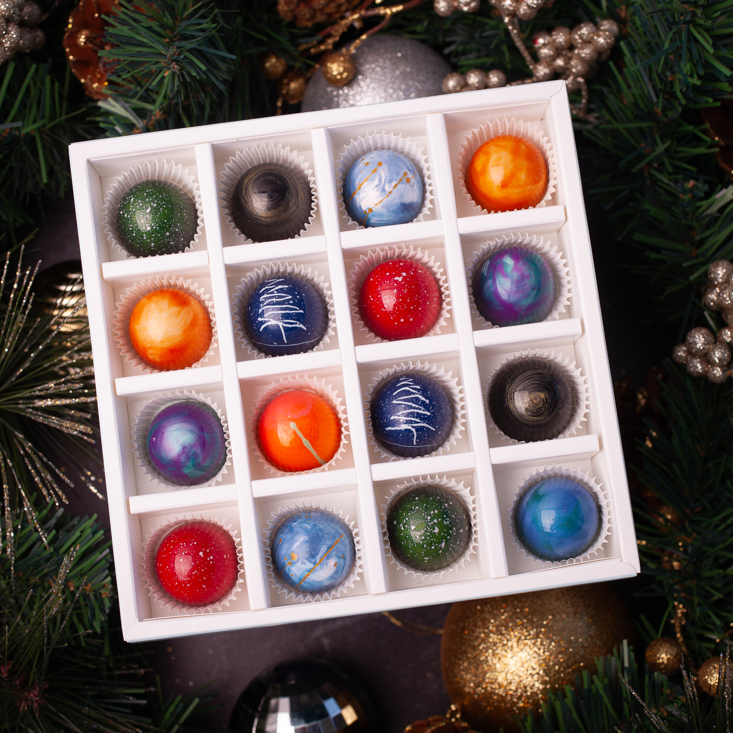 16pc Holiday Collection - Image 3