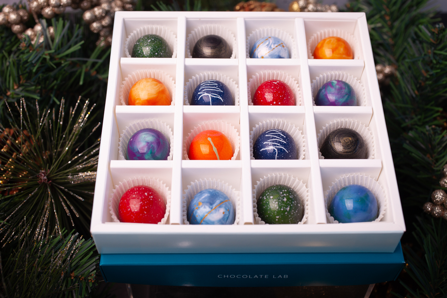 16pc Holiday Collection - Image 4